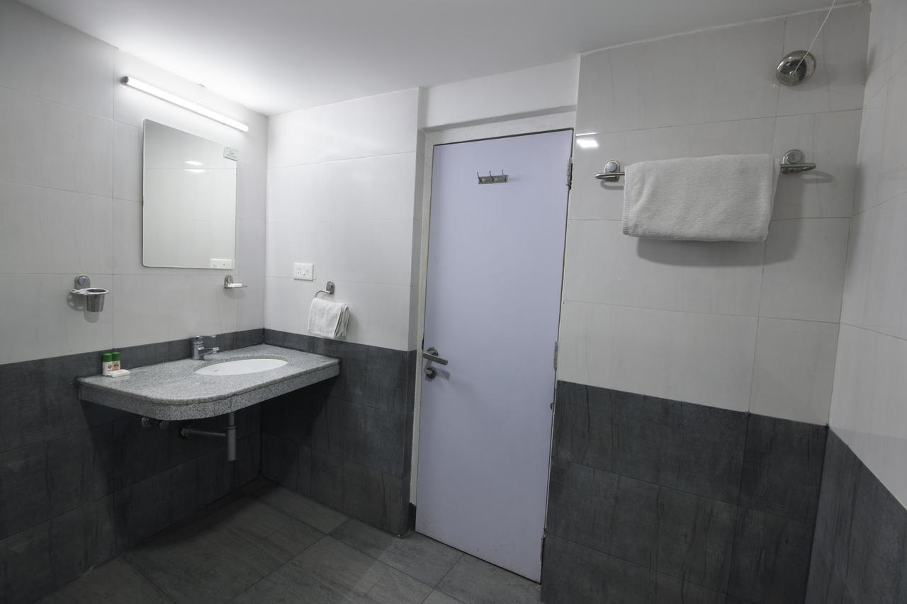 Oyo 6429 Hotel Pearl Pune Exterior photo